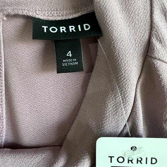 NWT Torrid Crochet Trim Mock Neck Top - Picture 8 of 9